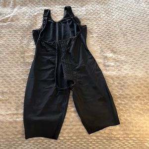 ISAVELA post surgical compression wear